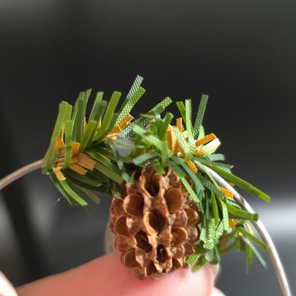 Rare NWT Pam Schifferl Winter White Santa Pinecone Sled Rabbit Christmas Ornamen - Picture 8 of 11